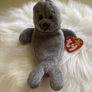 TY original beanie baby “slippery”